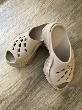 Stella McCartney Tan platform  Foam Clog Mules